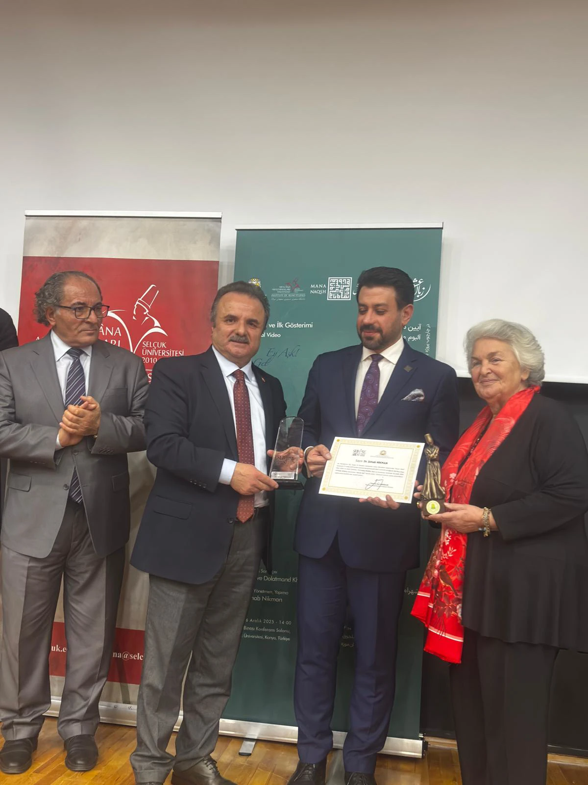 “Gel Ey Aşk!”  Sanatsal Eserinin Tanıtımı ve İlk Gösterimi